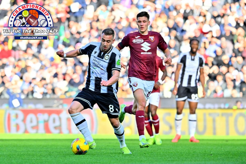 Udinese (trái) đang sa sút phong độ nghiêm trọng. (Ảnh: Internet) Udinese (trái) đang sa sút phong độ nghiêm trọng. (Ảnh: Internet)